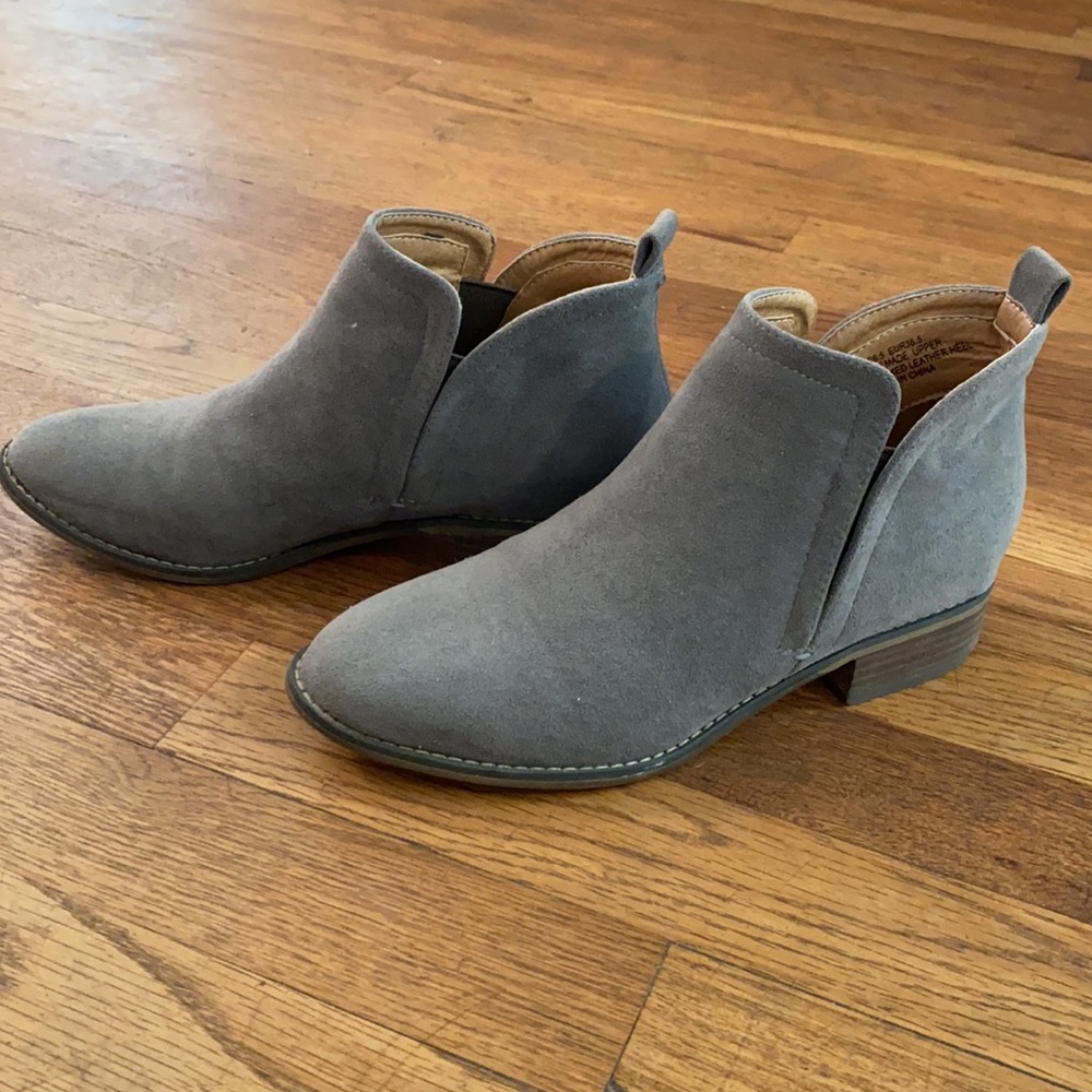 A Rider Girl gray bootie